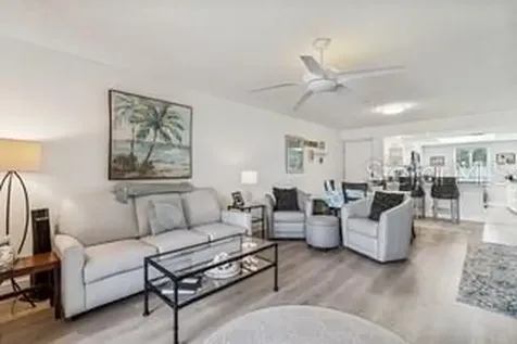 104 E Cypress Court Oldsmar FL 34677