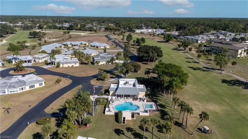 4 E Greens Circle Lehigh Acres FL 33936