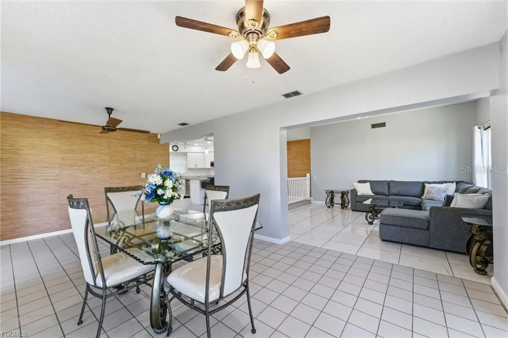 4 E Greens Circle Lehigh Acres FL 33936