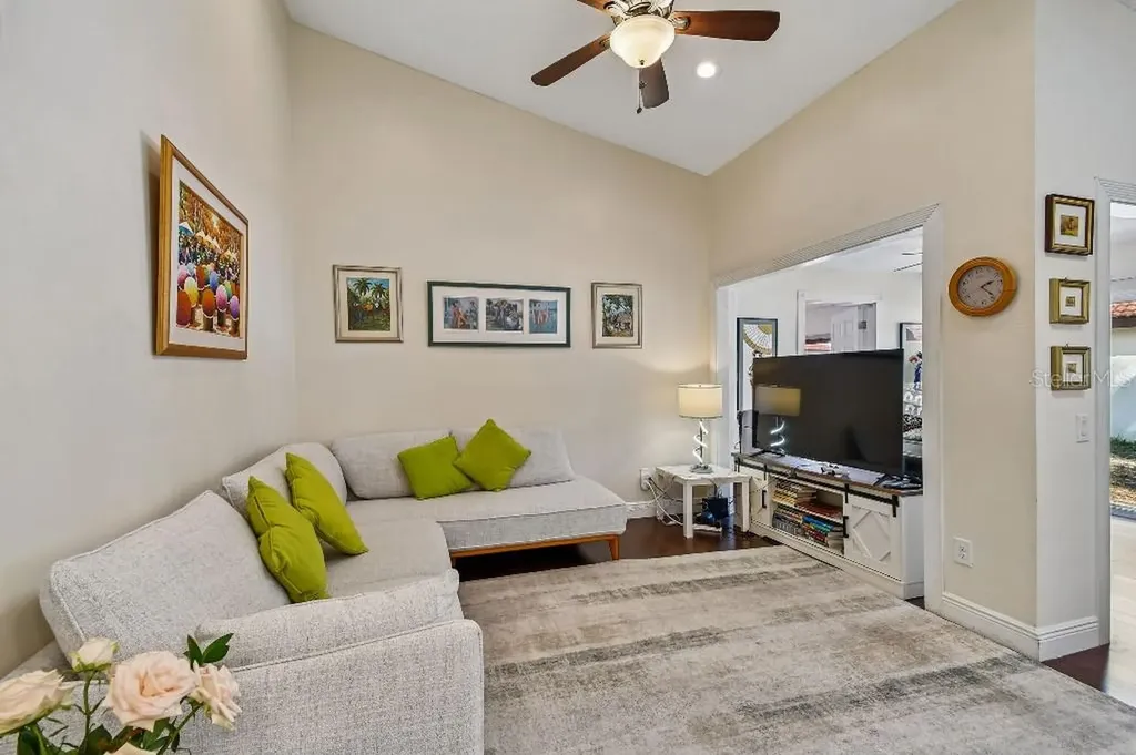 6609 Edgeworth Drive Orlando FL 32819