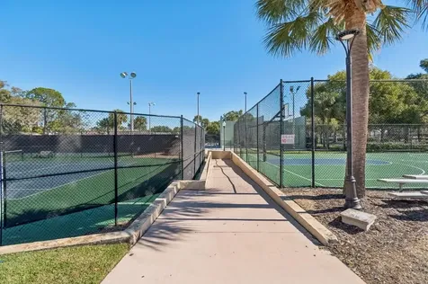 6609 Edgeworth Drive Orlando FL 32819
