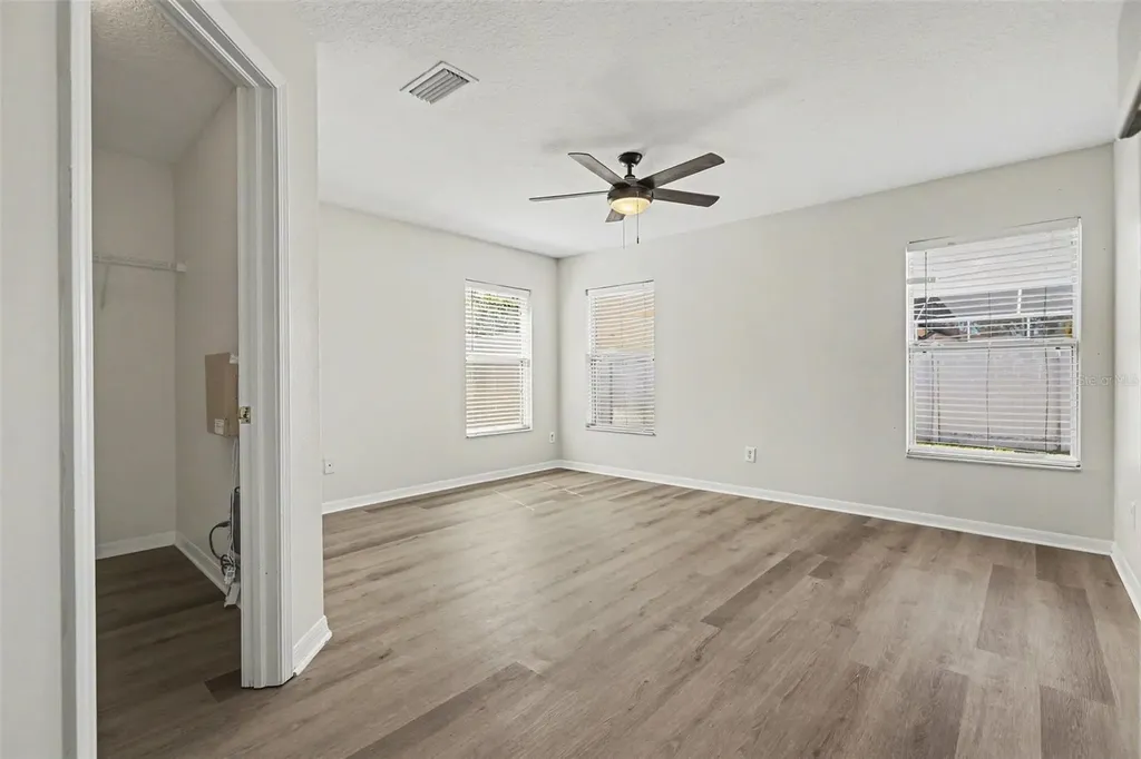 404 Vine Cliff Street Ruskin FL 33570