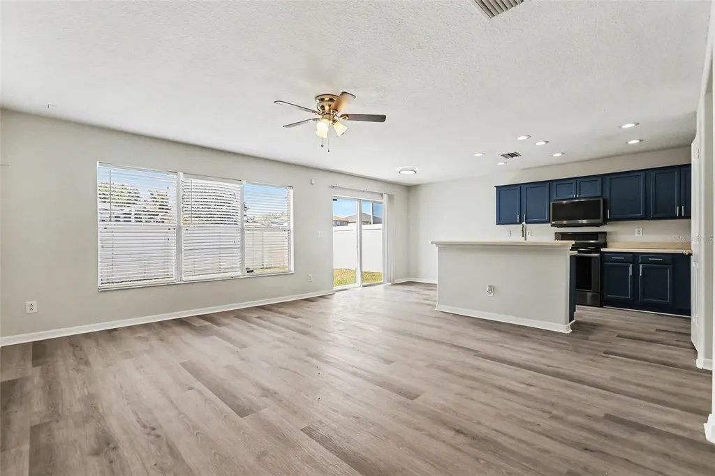 404 Vine Cliff Street Ruskin FL 33570