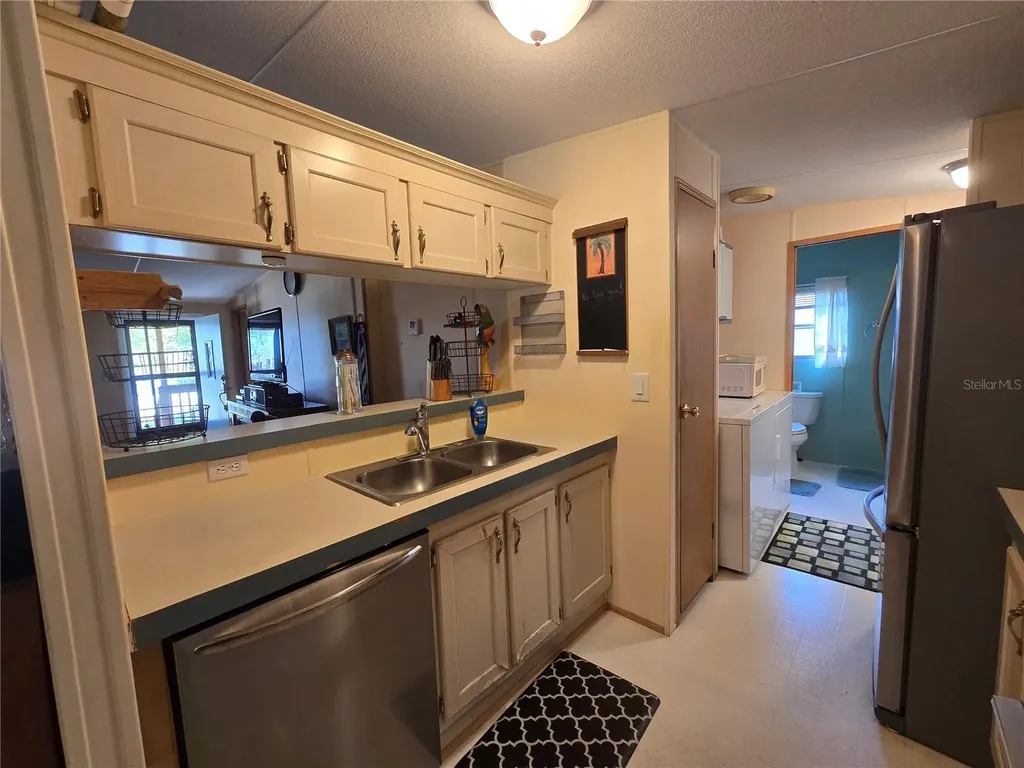 56449 Maple Road Astor FL 32102