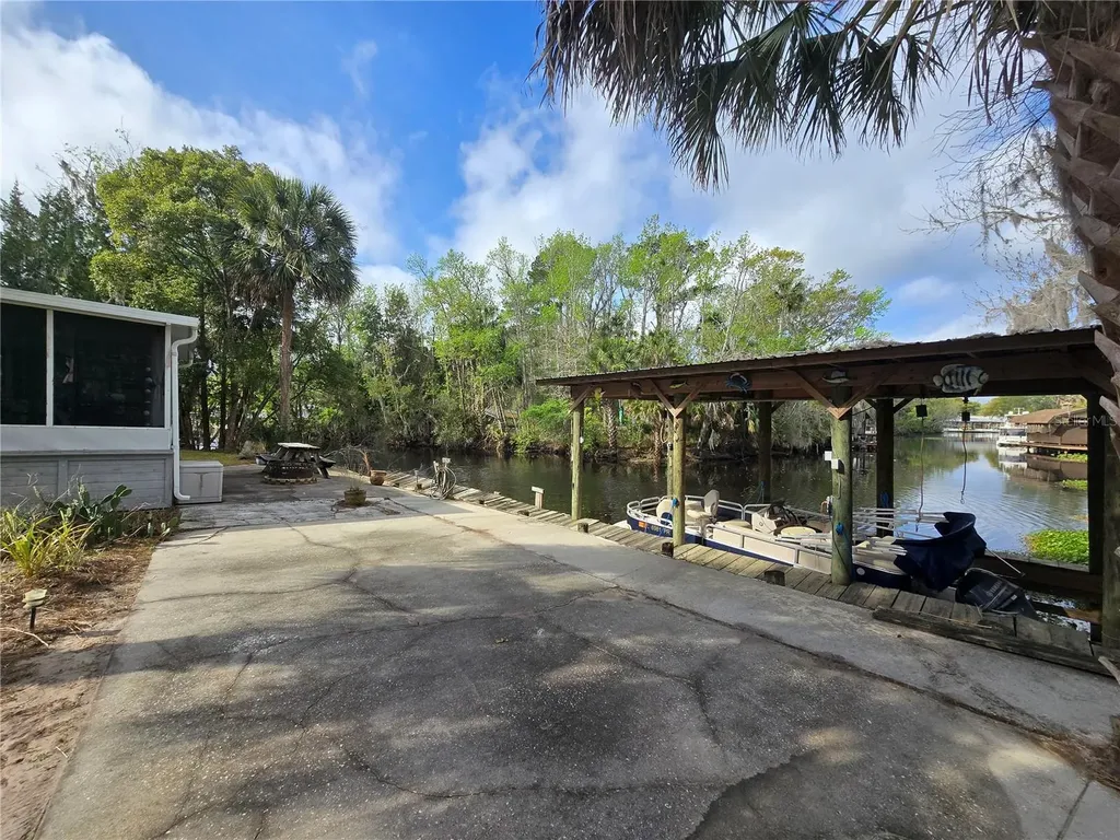 56449 Maple Road Astor FL 32102