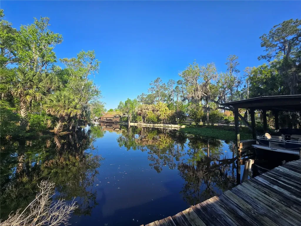 56449 Maple Road Astor FL 32102