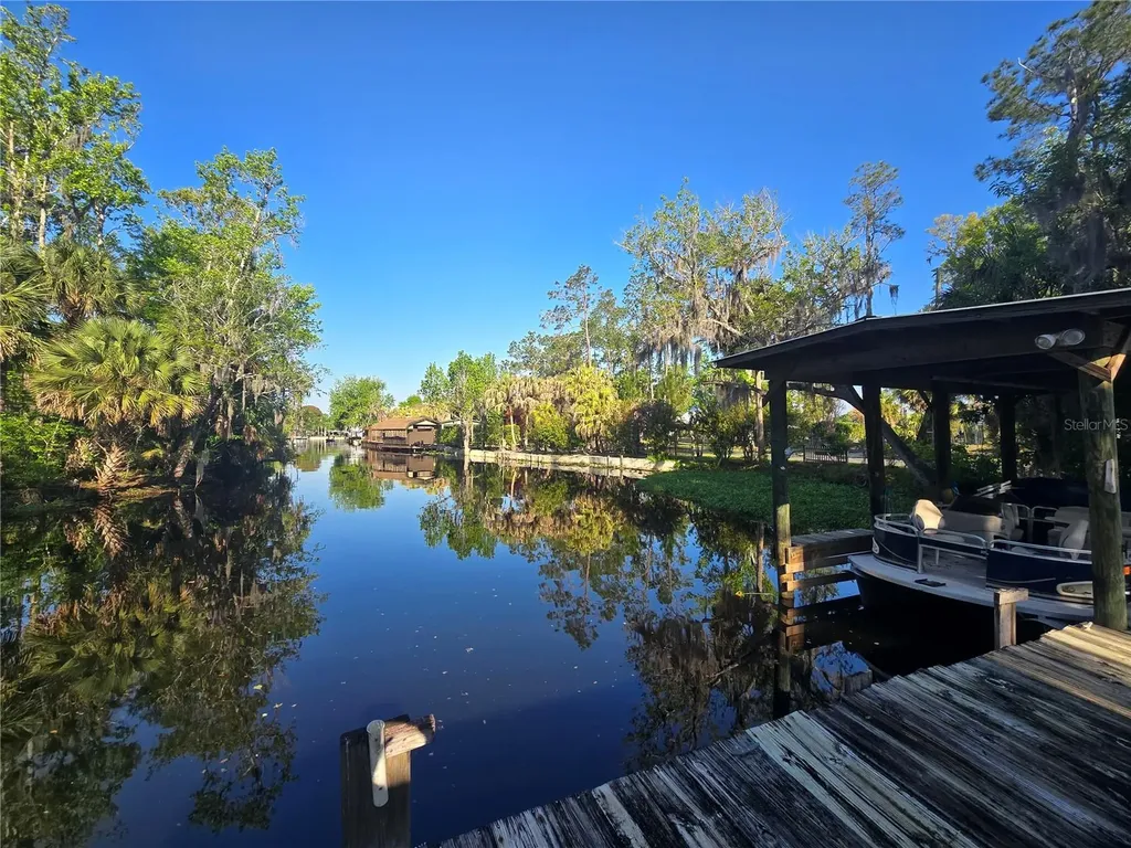 56449 Maple Road Astor FL 32102
