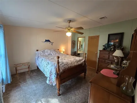 56449 Maple Road Astor FL 32102