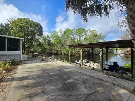 56449 Maple Road Astor FL 32102