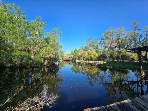 56449 Maple Road Astor FL 32102