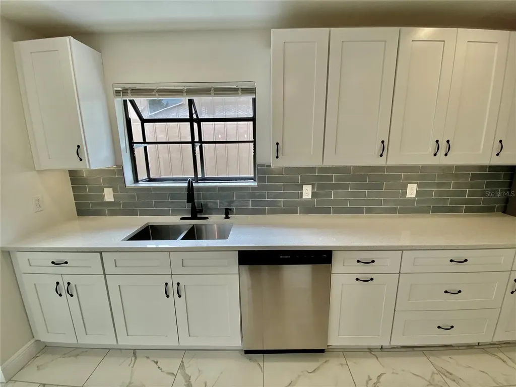 1305 Water Oak Way N Bradenton FL 34209