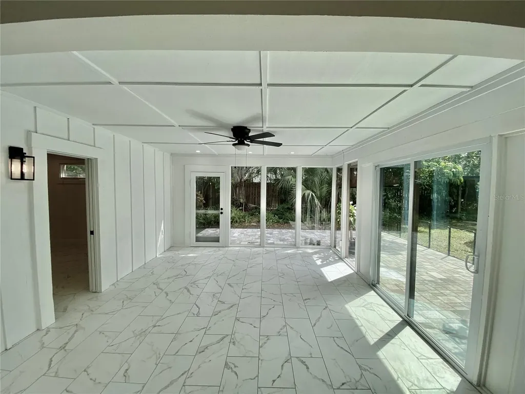 1305 Water Oak Way N Bradenton FL 34209
