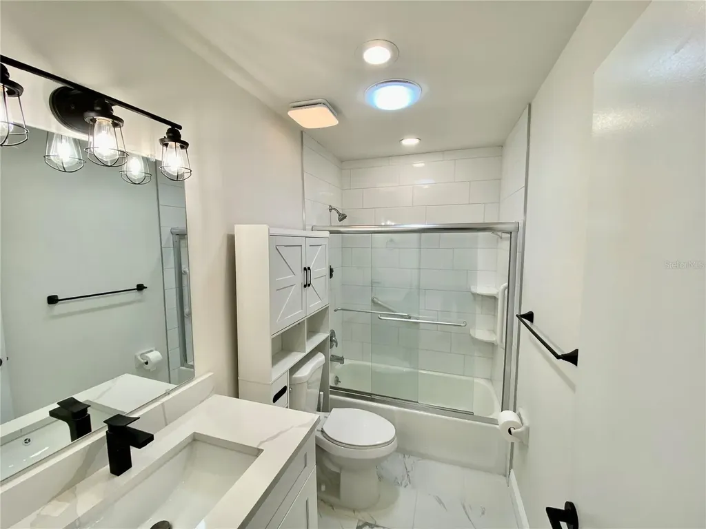 1305 Water Oak Way N Bradenton FL 34209