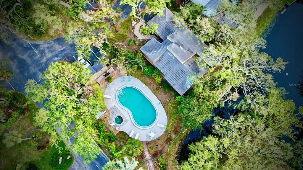 1305 Water Oak Way N Bradenton FL 34209