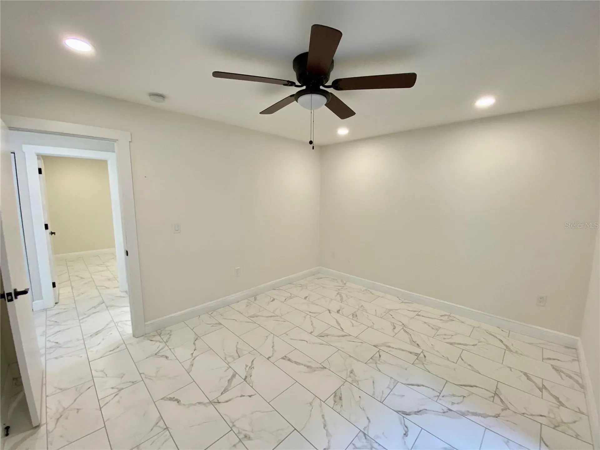 1305 Water Oak Way N Bradenton FL 34209