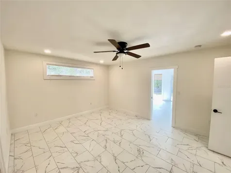 1305 Water Oak Way N Bradenton FL 34209