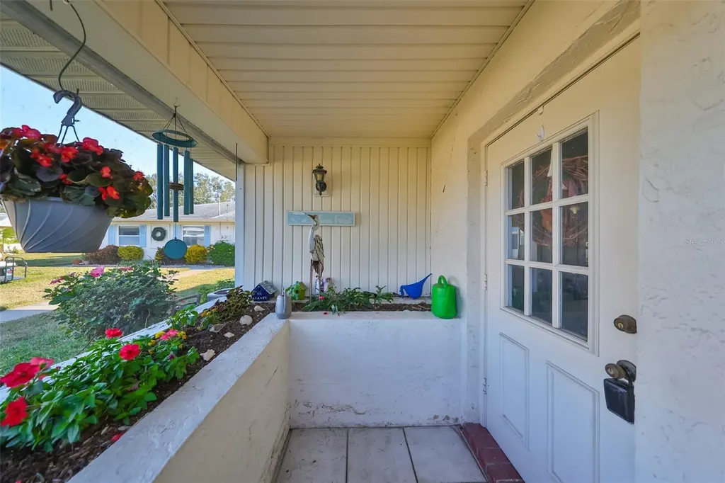 1901 Canterbury Lane Sun City Center FL 33573