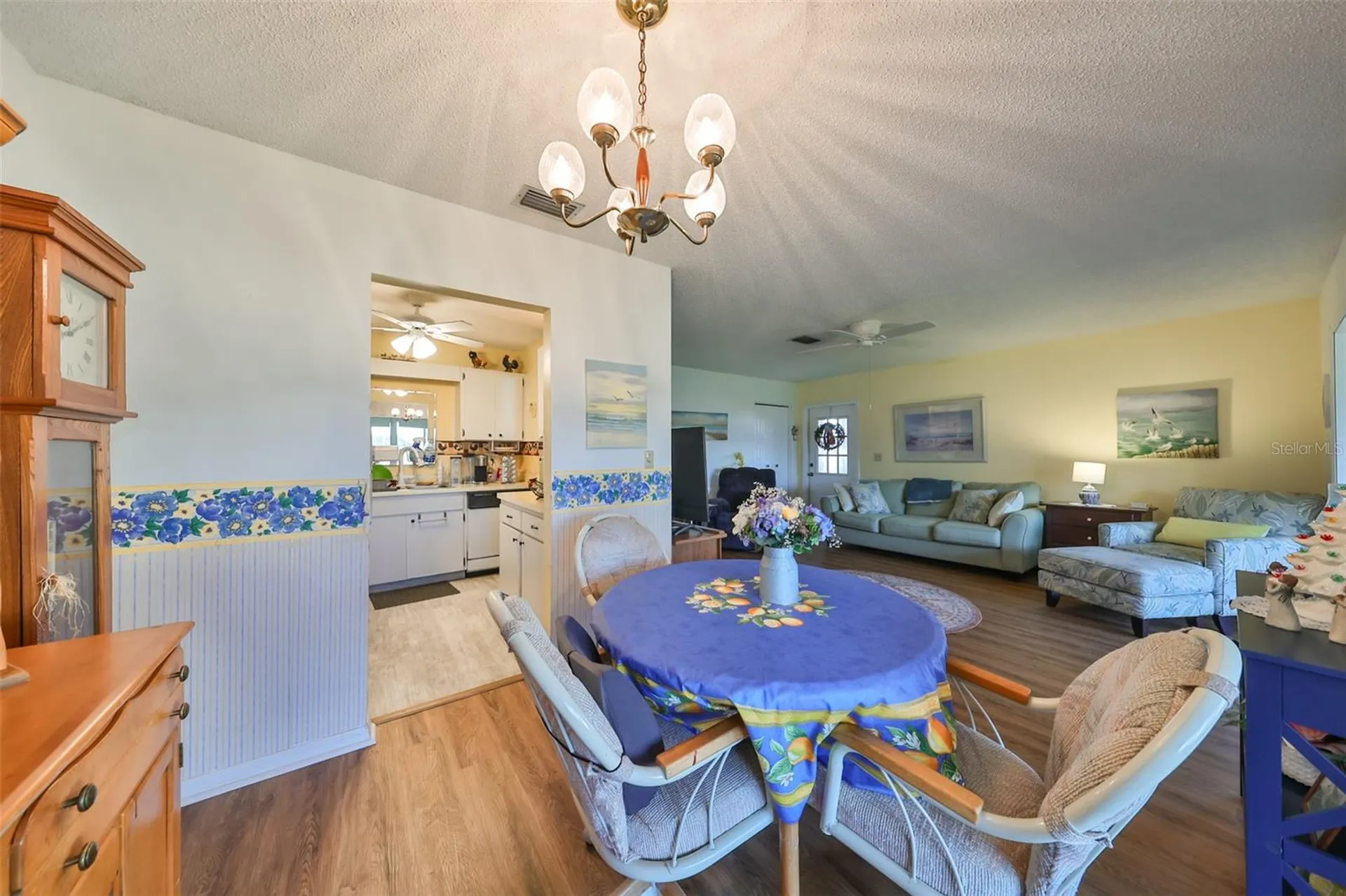 1901 Canterbury Lane Sun City Center FL 33573