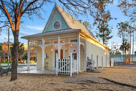 197 E Church Street Deland FL 32724