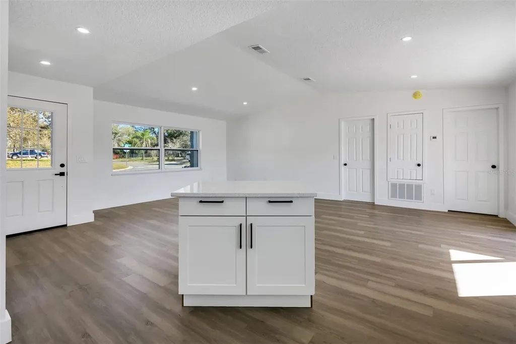 1350 Lake Asher Circle Apopka FL 32703