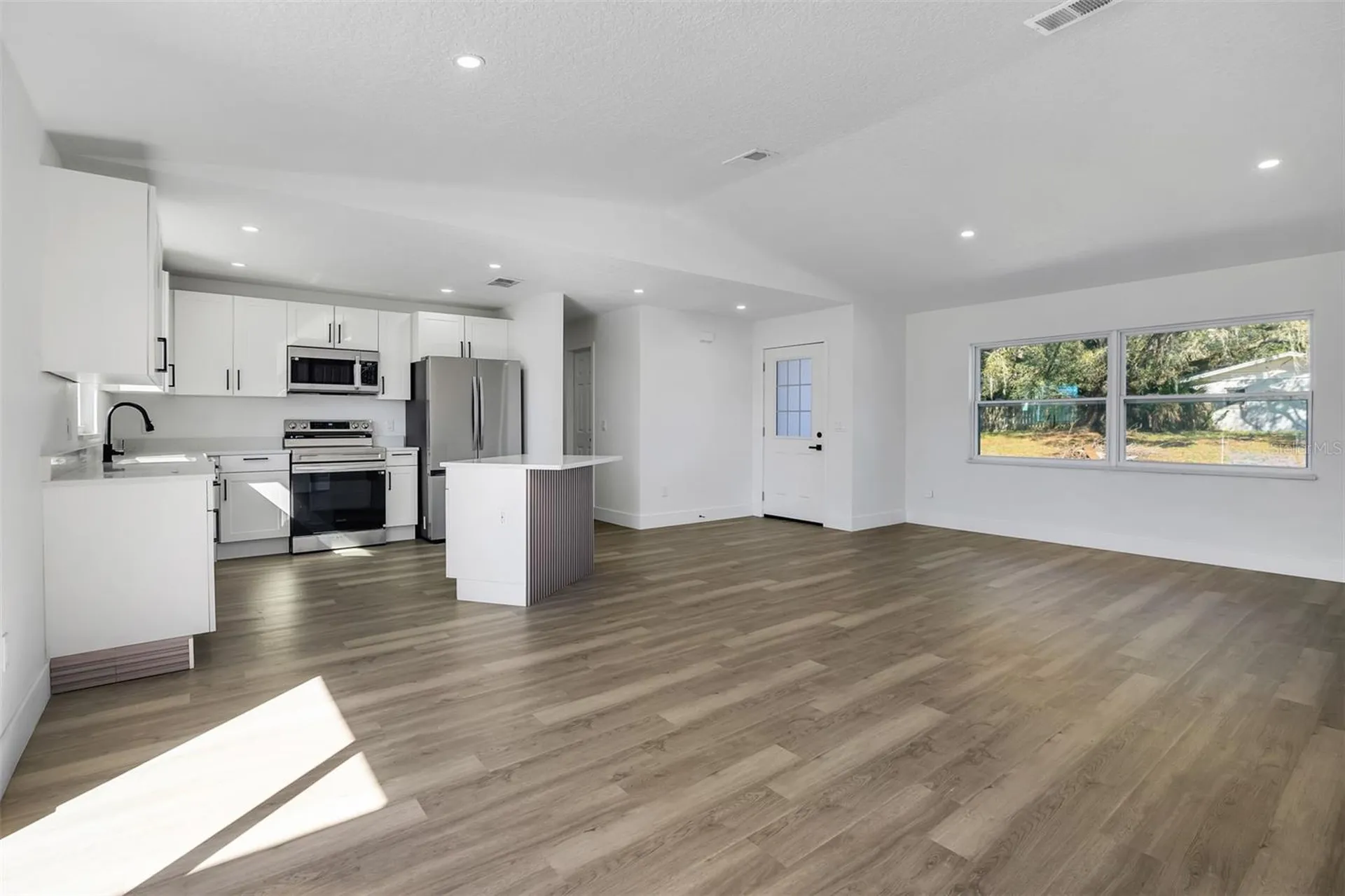 1350 Lake Asher Circle Apopka FL 32703