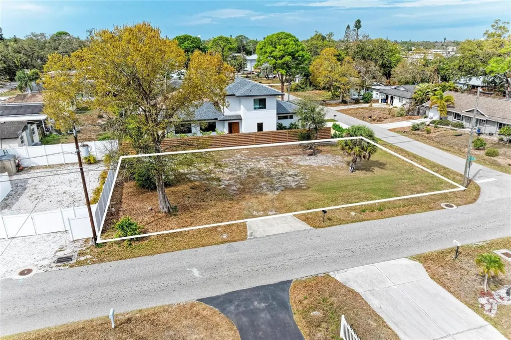 4004 Worcester Road Sarasota FL 34231