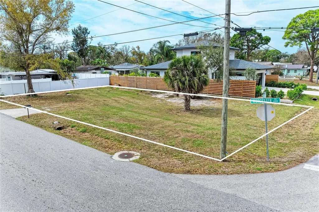 4004 Worcester Road Sarasota FL 34231