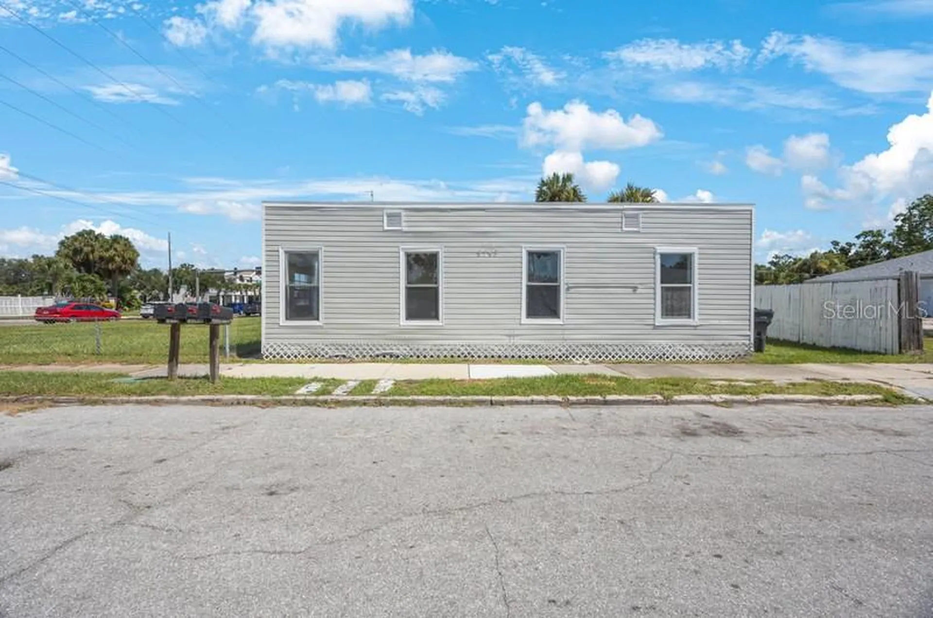 2753 53rd Avenue N St Petersburg FL 33714
