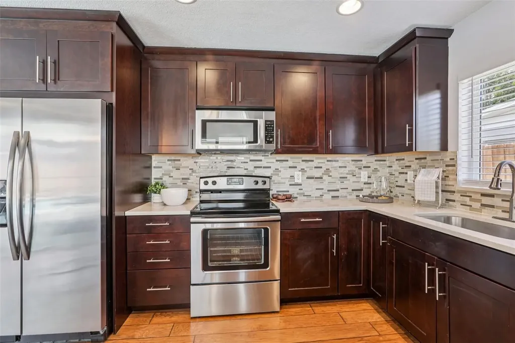 8541 75th Place Seminole FL 33777