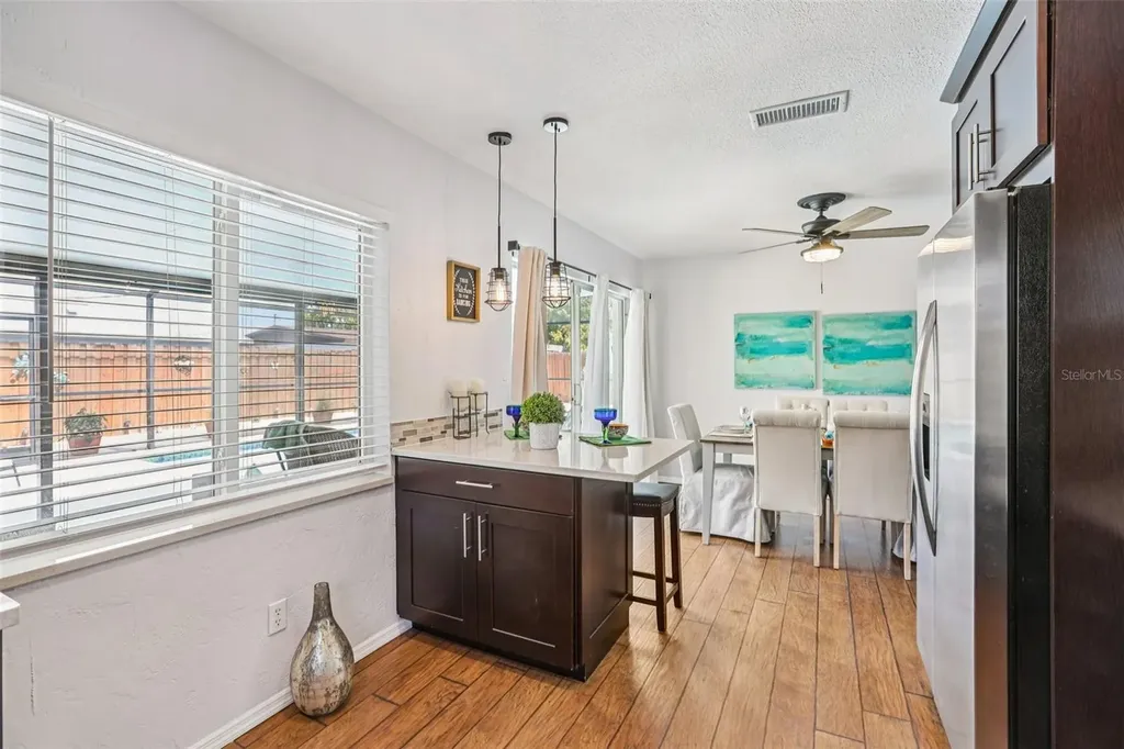 8541 75th Place Seminole FL 33777