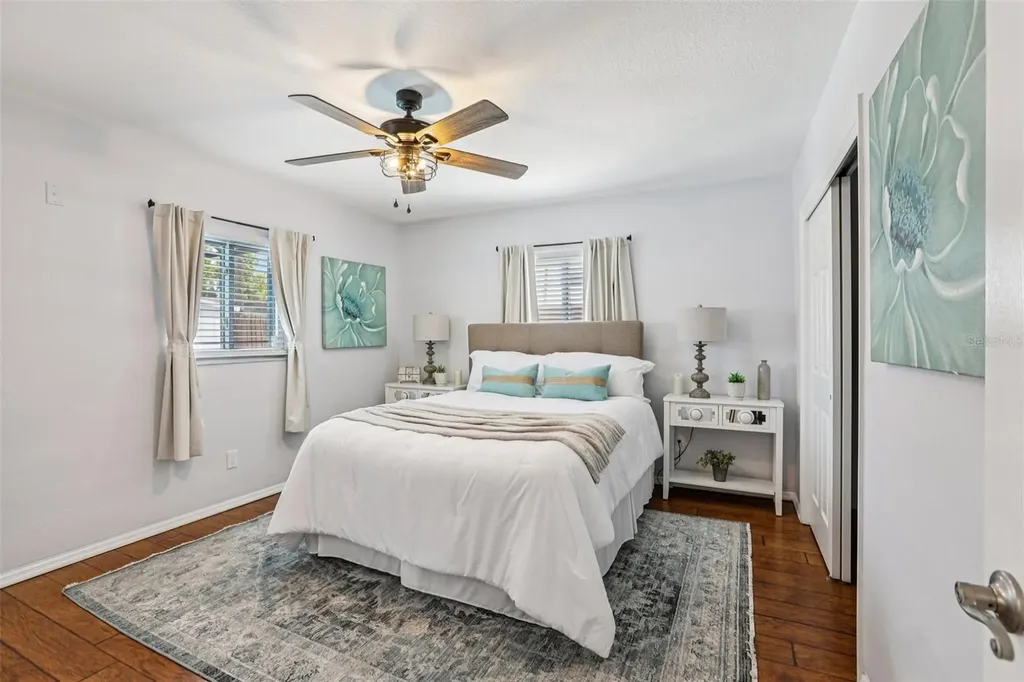 8541 75th Place Seminole FL 33777