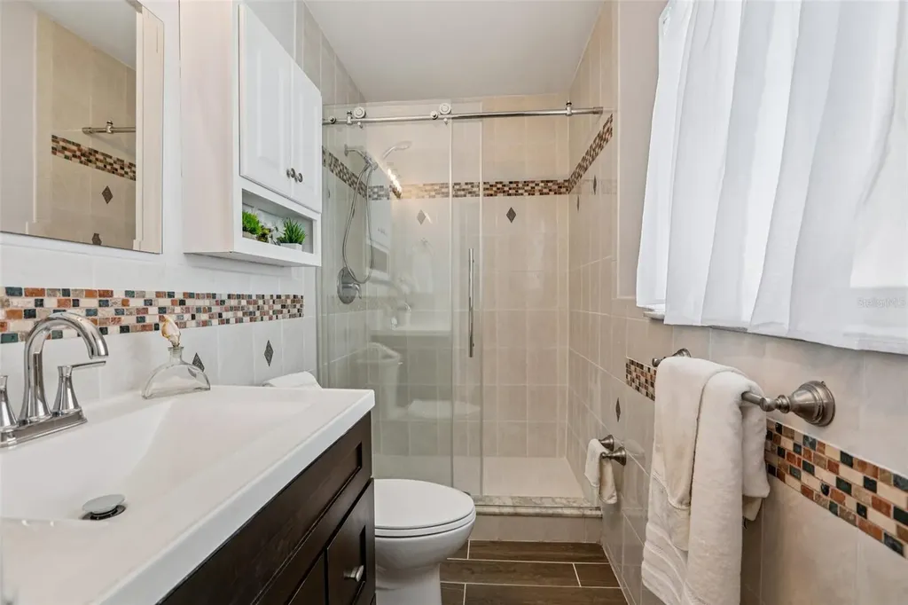 8541 75th Place Seminole FL 33777