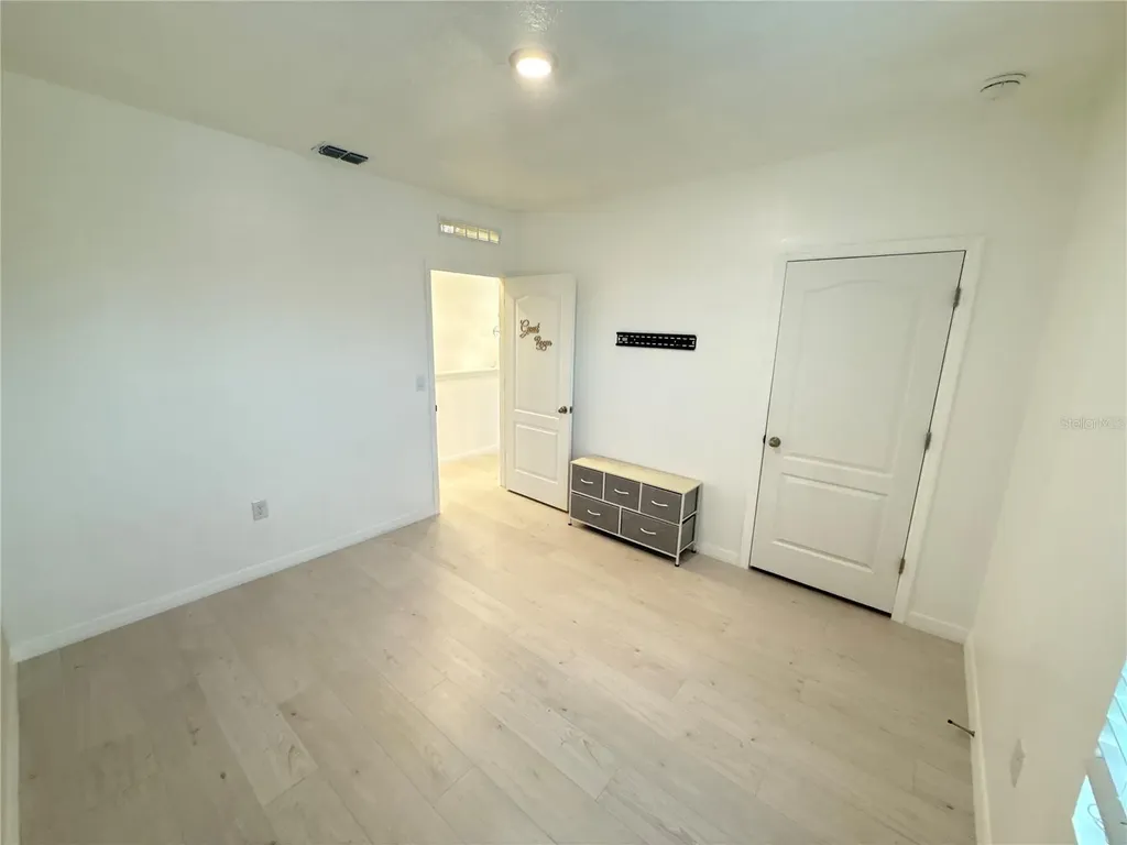 2731 House Finch Road Harmony FL 34773