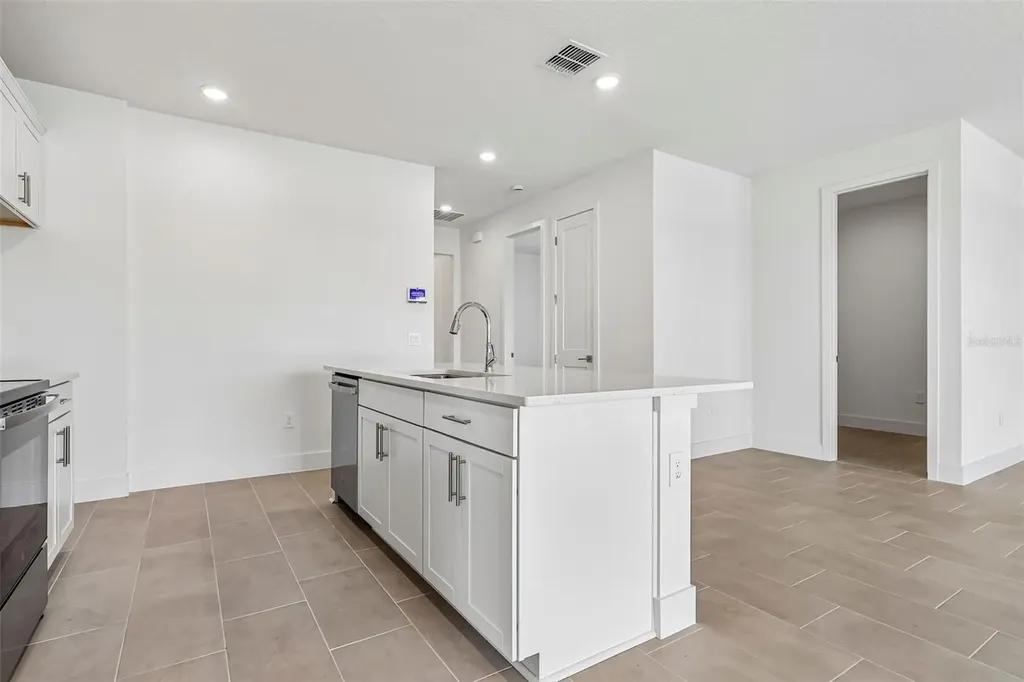 5024 Salado Drive St Cloud FL 34771
