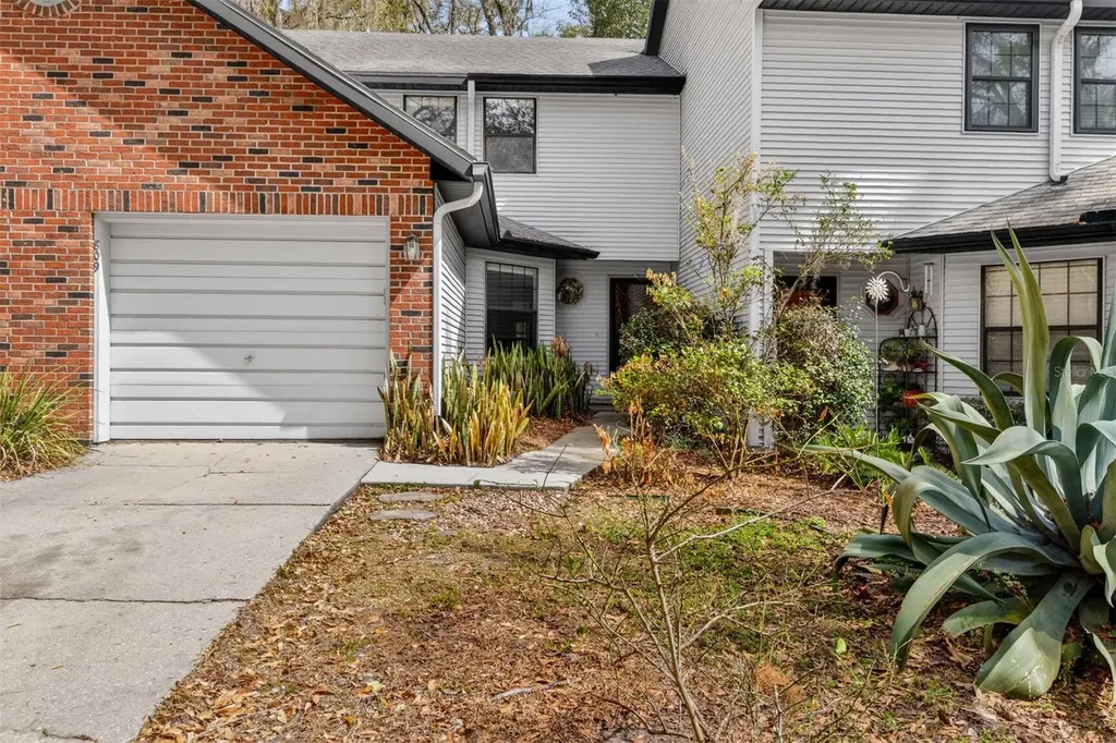 809 NW 42nd Terrace Gainesville FL 32605