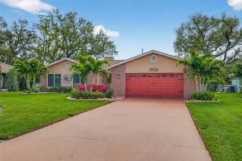 1700 Glen Lakes Boulevard N St Petersburg FL 33702