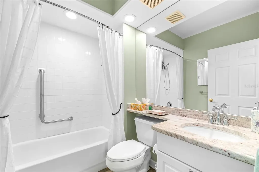 6399 Shoreline Drive St Petersburg FL 33708