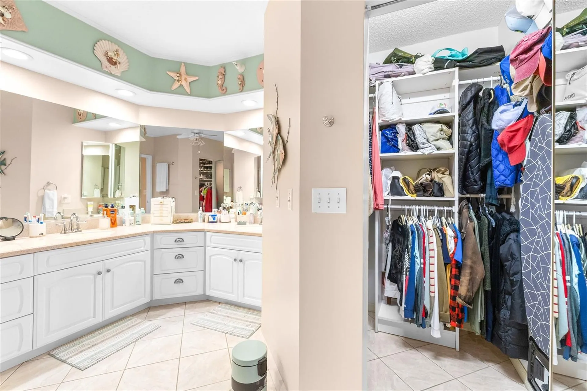 6399 Shoreline Drive St Petersburg FL 33708