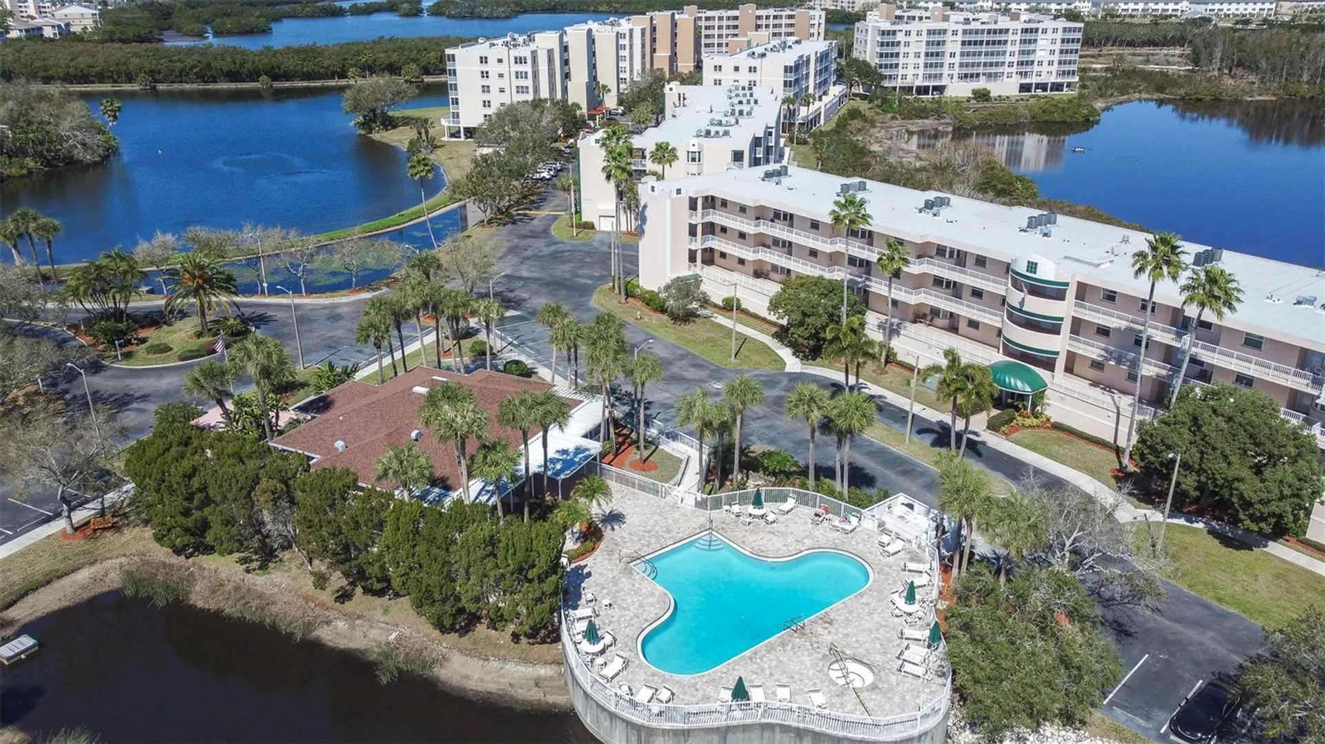 6399 Shoreline Drive St Petersburg FL 33708