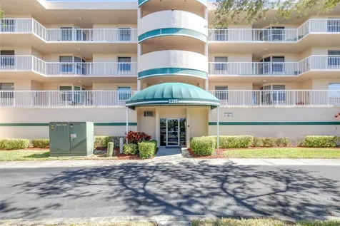 6399 Shoreline Drive St Petersburg FL 33708