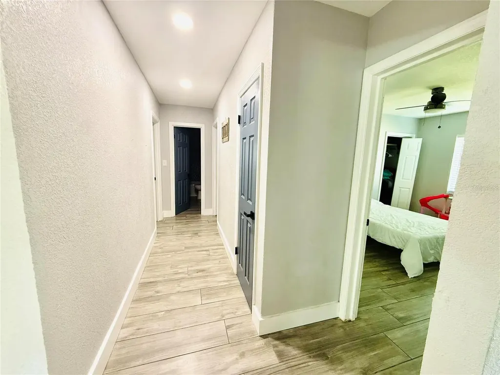 8280 32nd Avenue N St Petersburg FL 33710