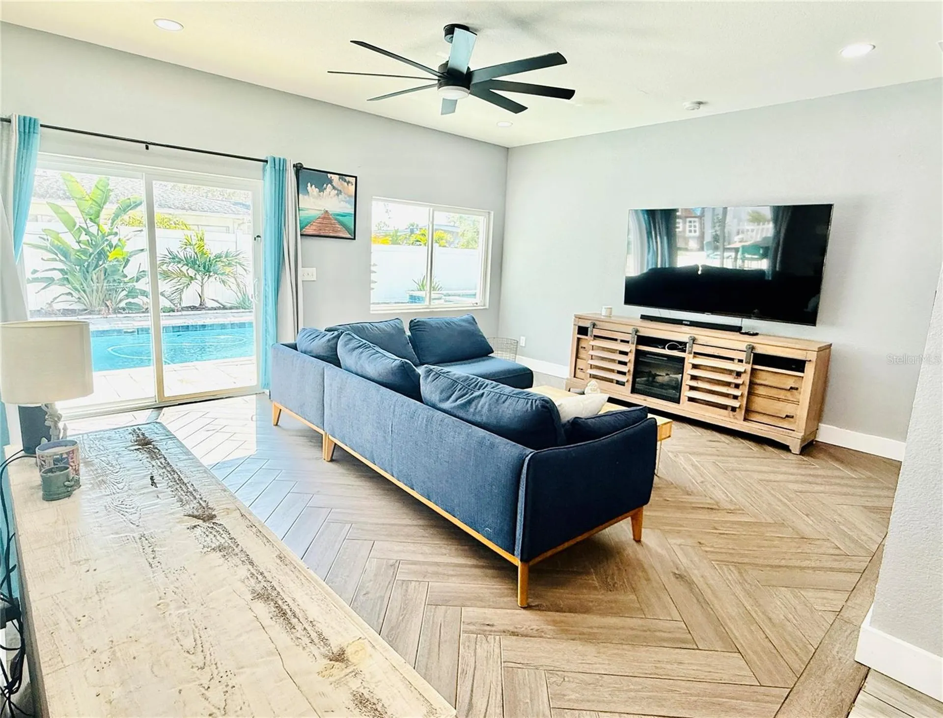 8280 32nd Avenue N St Petersburg FL 33710
