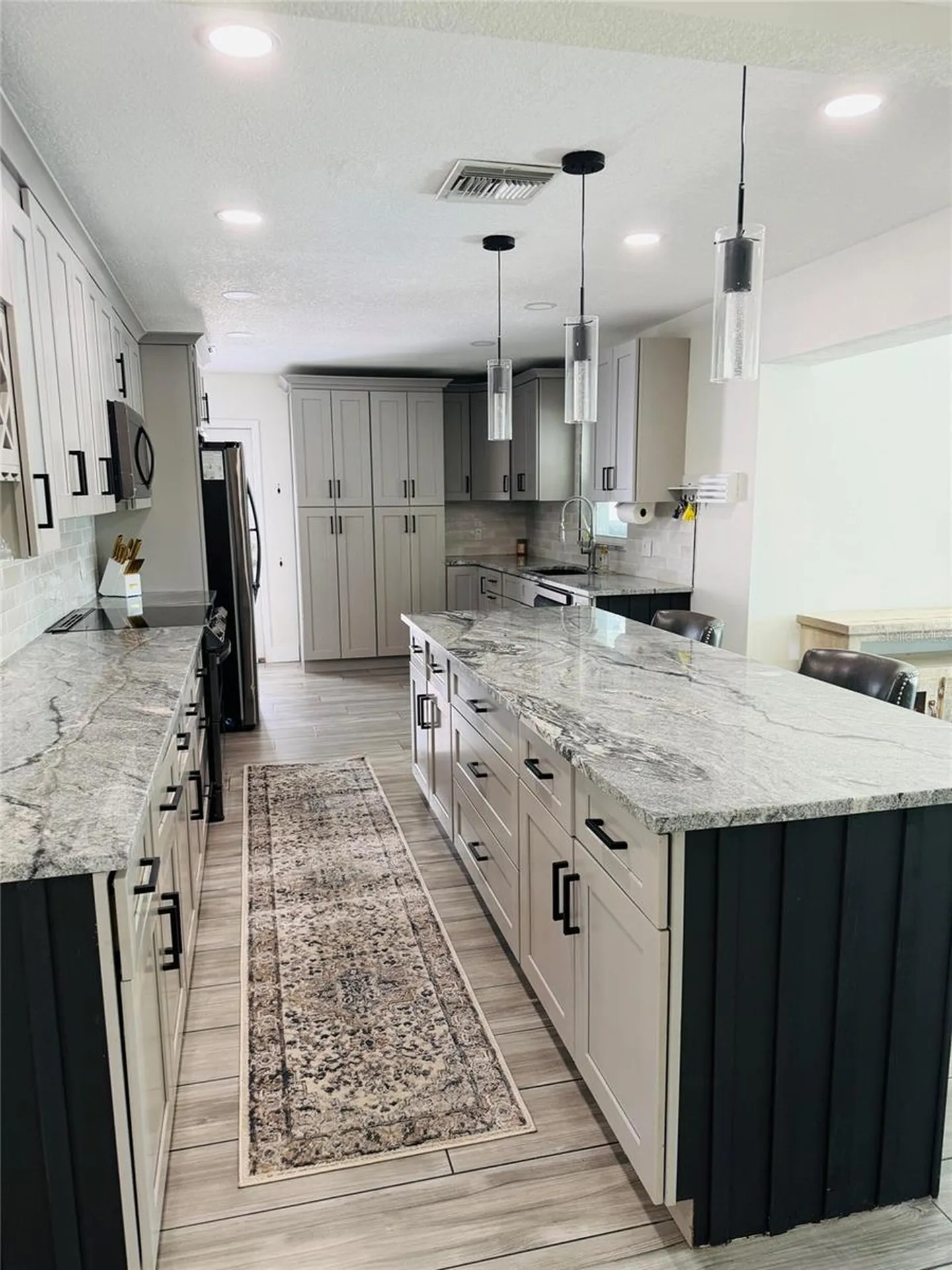 8280 32nd Avenue N St Petersburg FL 33710