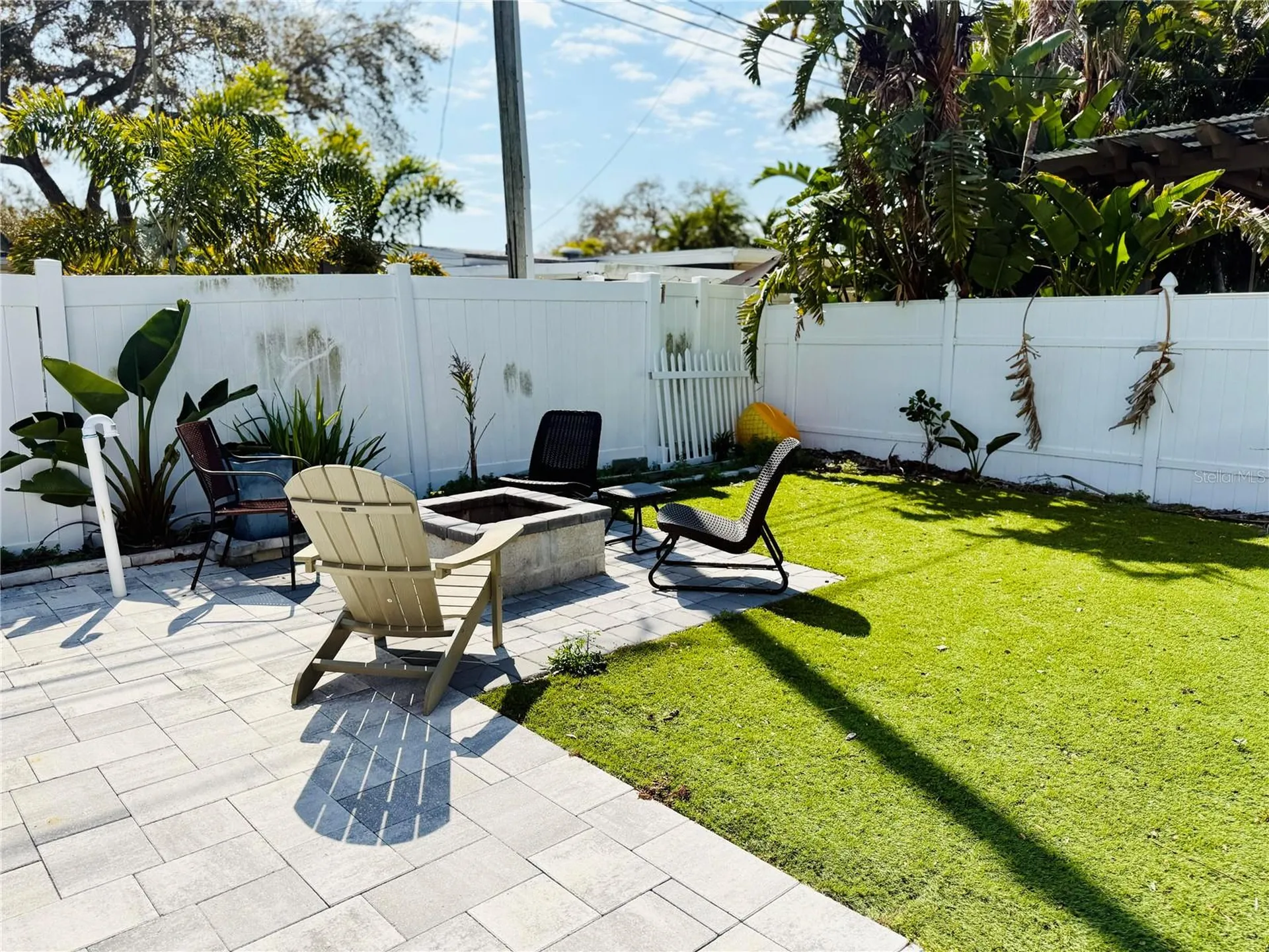 8280 32nd Avenue N St Petersburg FL 33710