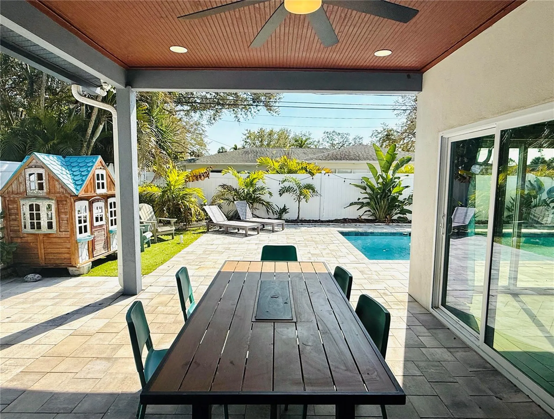 8280 32nd Avenue N St Petersburg FL 33710