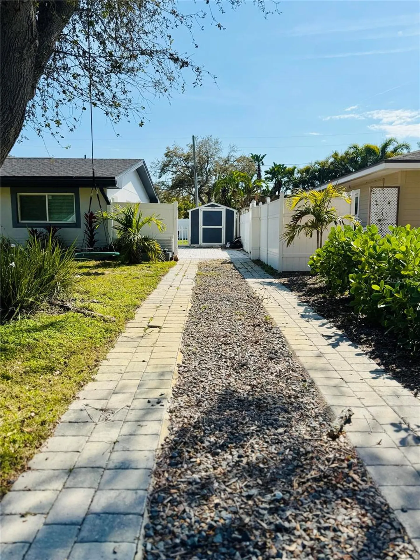8280 32nd Avenue N St Petersburg FL 33710