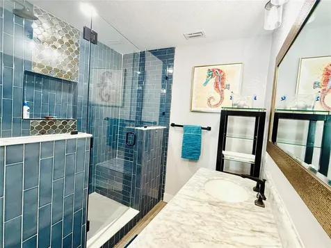 8280 32nd Avenue N St Petersburg FL 33710