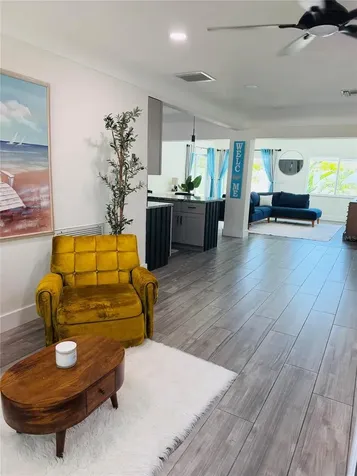 8280 32nd Avenue N St Petersburg FL 33710