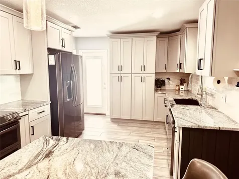 8280 32nd Avenue N St Petersburg FL 33710