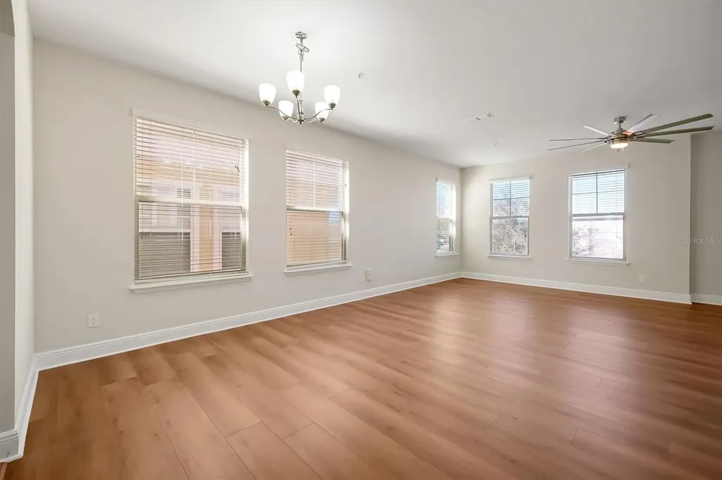 10522 Green Ivy Lane Orlando FL 32832